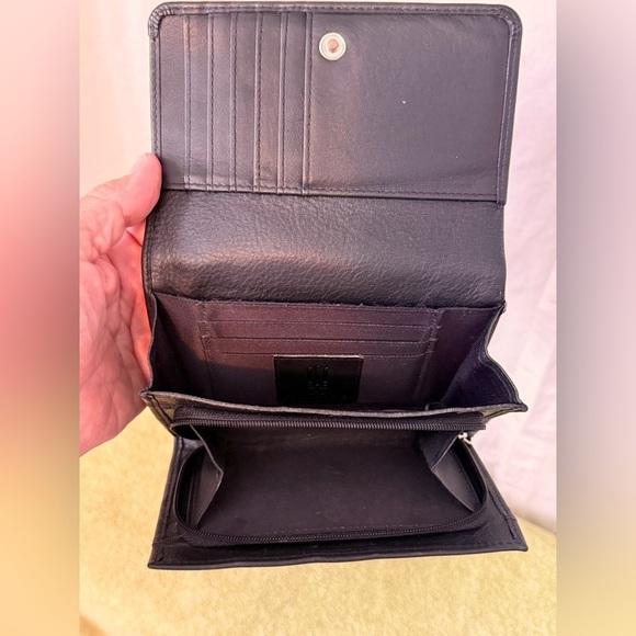 Alfred Dunhill Women's RFD Black Leather Expandable Leather Wallet/Clutch - Picture 1 of 11